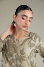 Floral Cambric Kurta - View 2