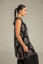 Black Sleeveless Kurta - View 5