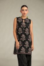 Black Sleeveless Kurta - View 4