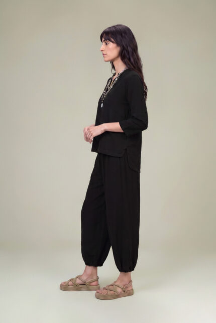 Solid Black Trousers - V1