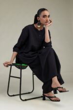 Black Crinkle Tunic - V7