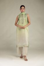 Sleeveless Floral Kurta - V1