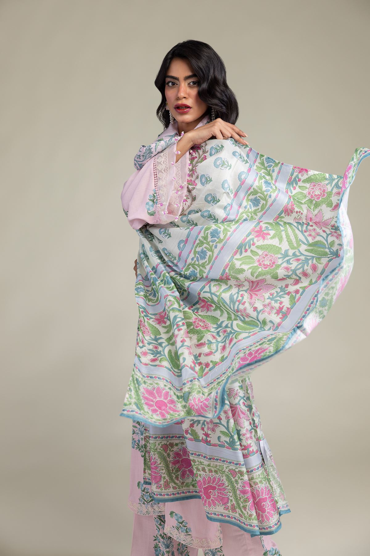 2-26-301-C-H1-VG_MULTI-1 Floral Pink Dupatta - V1