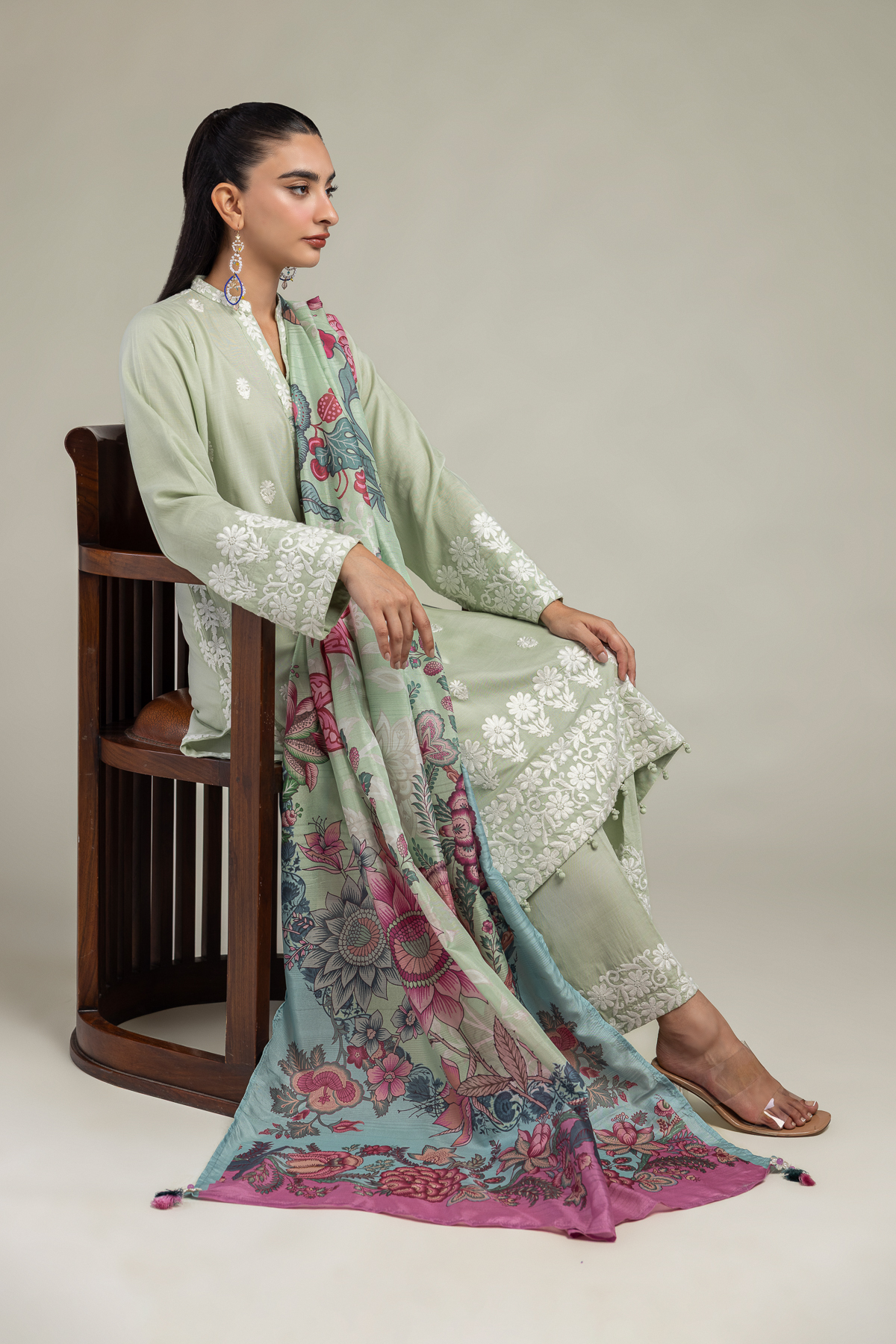 2-26-302-C-H1-VG_MULTI-1 Silk Floral Dupatta - V1