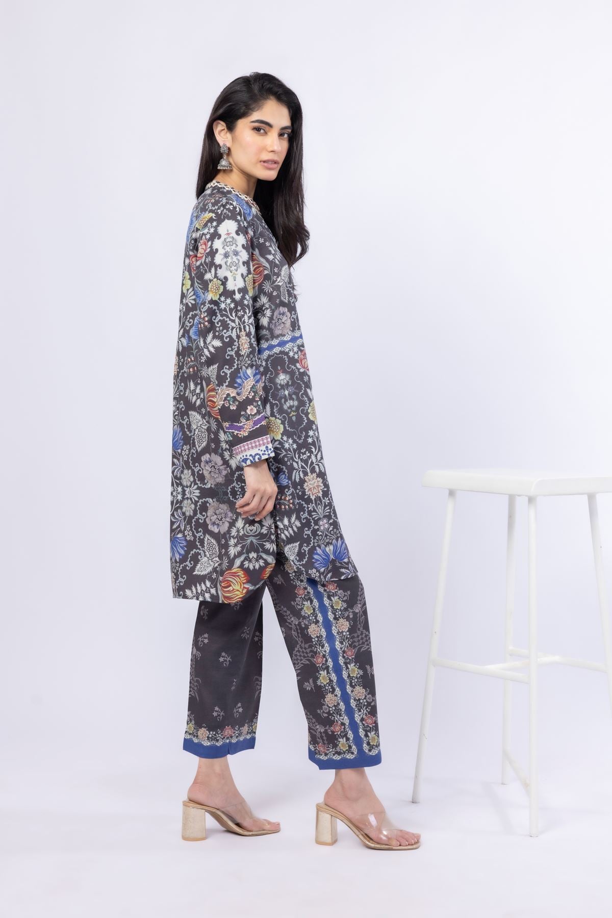 25-09-9S3-04BA-VG_MULTI-1 Signature Pants - V1