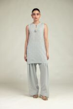 Lawn Sleeveless Kurta - View 1