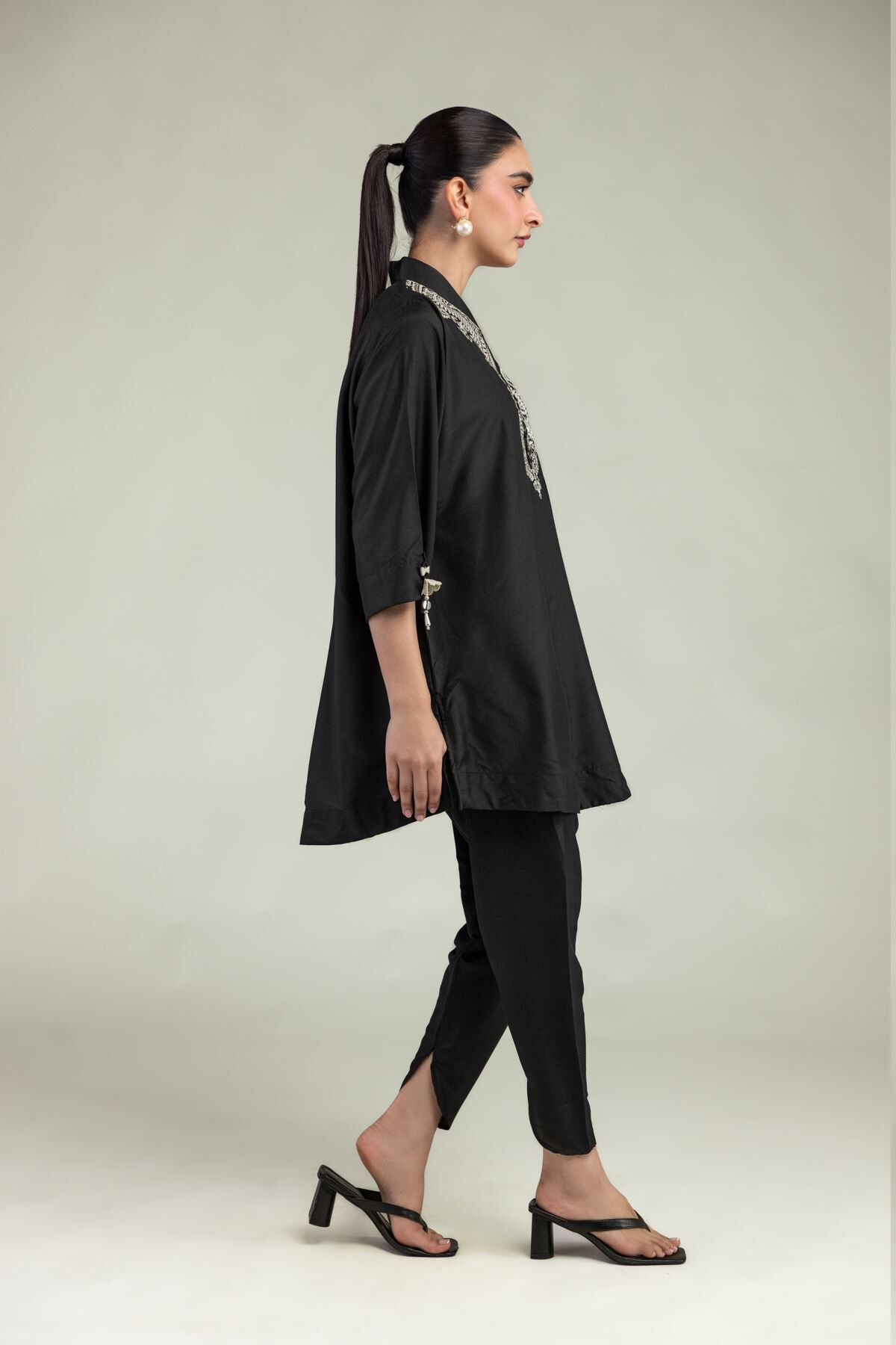 8-26-210-b-a1_multi_1.jpg Lawn Solid Shalwar - View 1