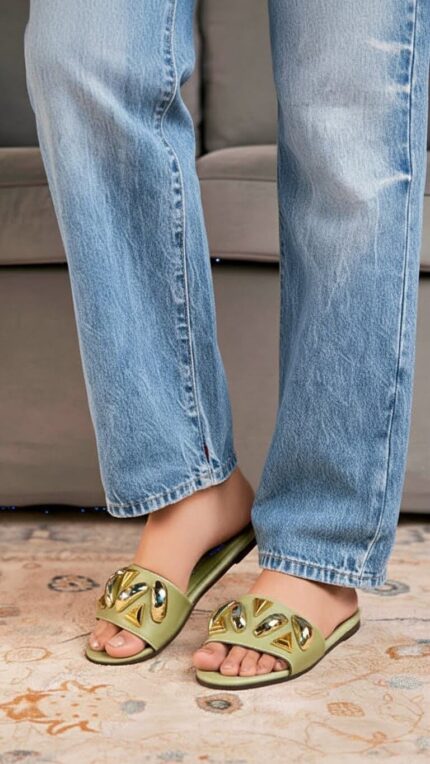 Green Casual Women Slipper CL2073 - View 1
