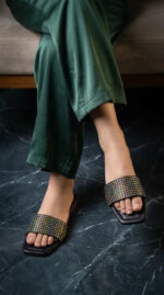 Black Casual Slipper For Ladies CL2161 - View 1