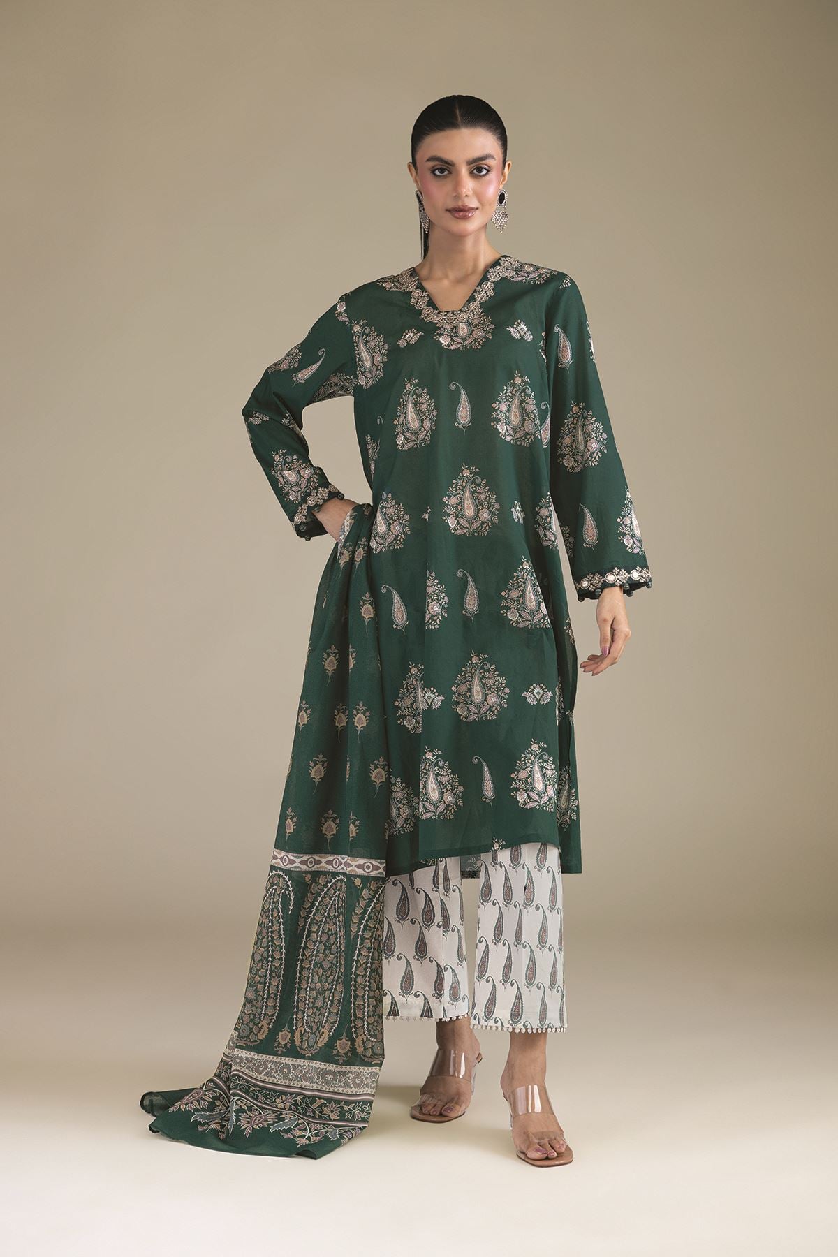 A11-26-218FD2-VG_MULTI-1 Fabrics 3 Piece - V1