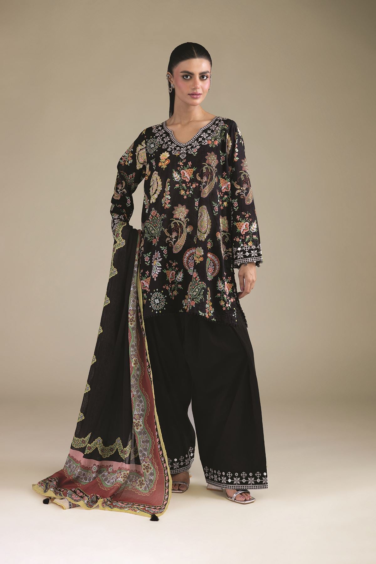 A11-26-218FH1-VG_MULTI-1 Fabrics 3 Piece - V1
