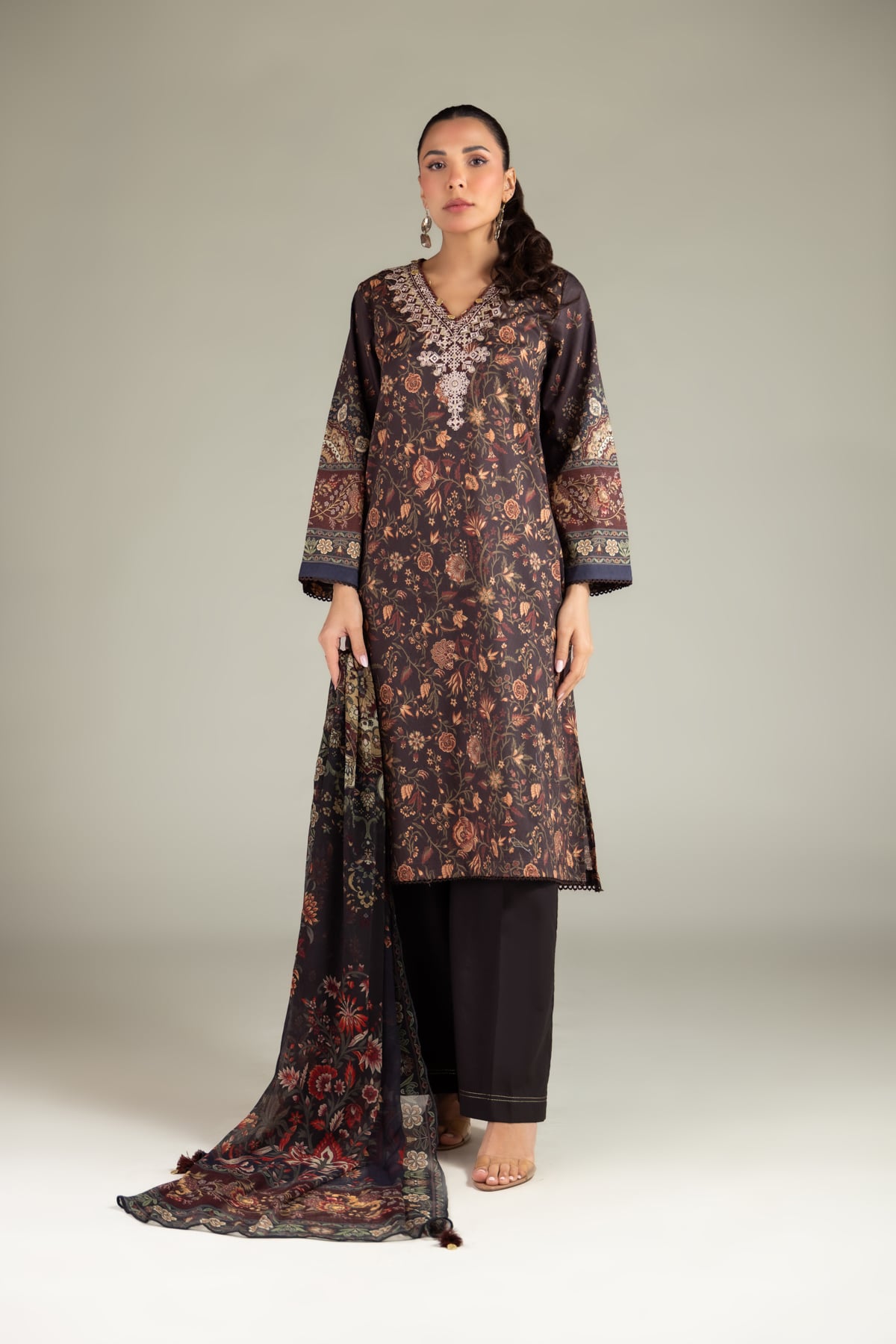 A22-26-205FE1-E-VG_MULTI-1 Fabrics 3 Piece - V1