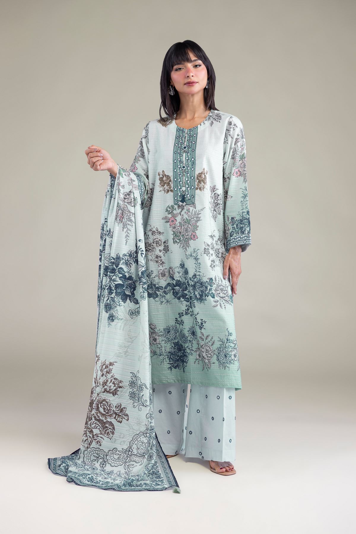 A22-26-214FB2-VG_MULTI-1 Fabrics 3 Piece - V1