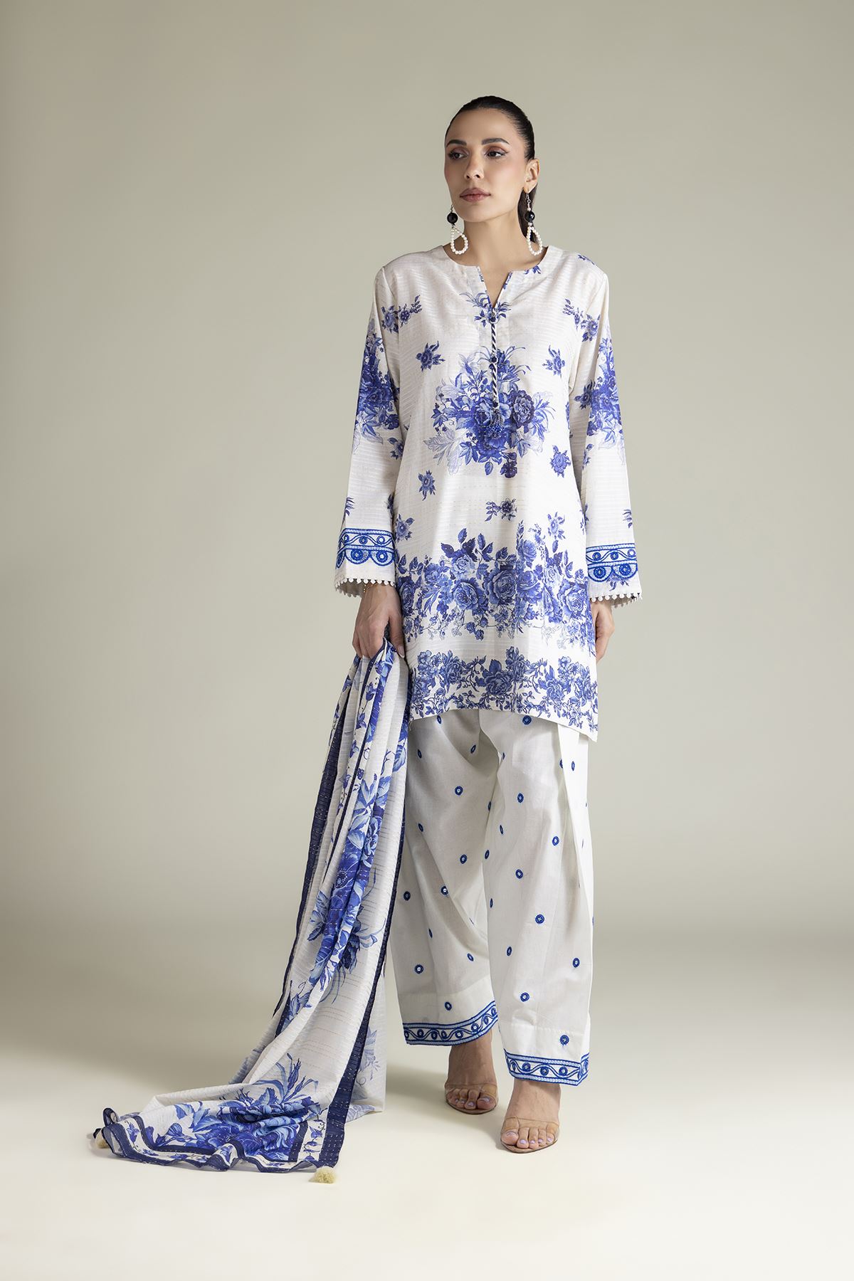 A22-26-214FC1-VG_MULTI-1 Fabrics 3 Piece - V1