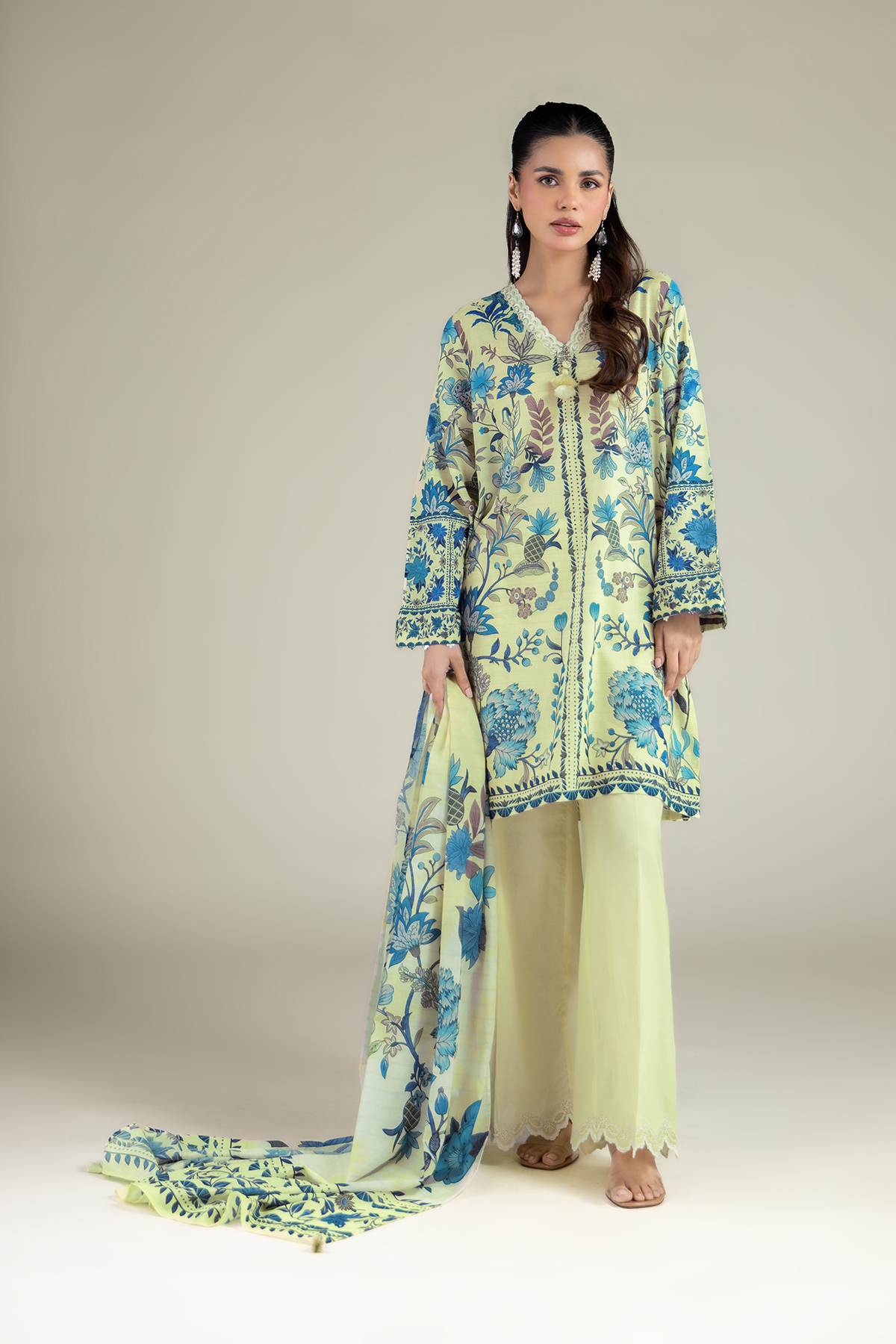 A22-26-215FB2-E-VG_MULTI-1 Fabrics 3 Piece - V1
