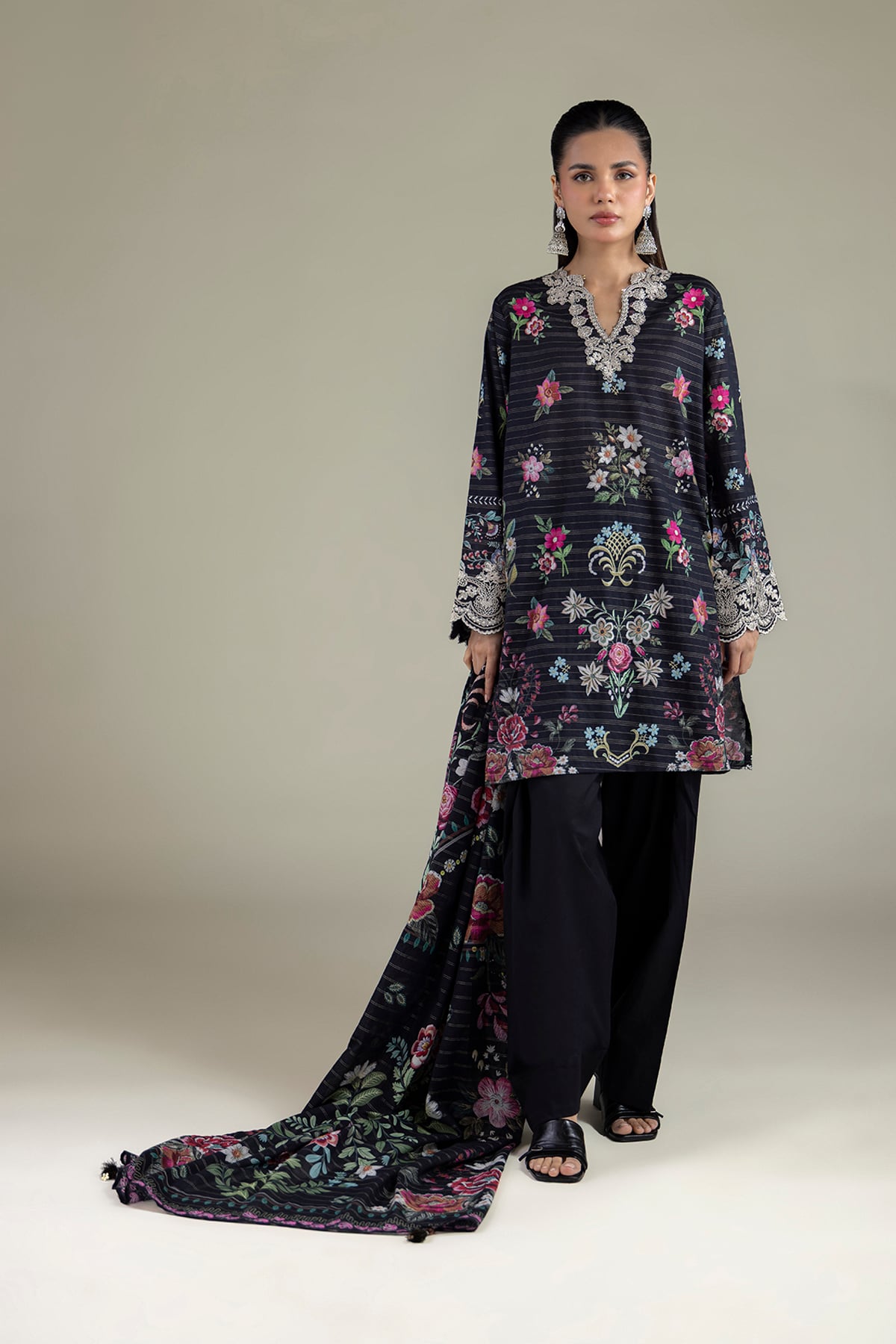 A22-26-215FH1-E-VG_MULTI-1 Fabrics 3 Piece - V1