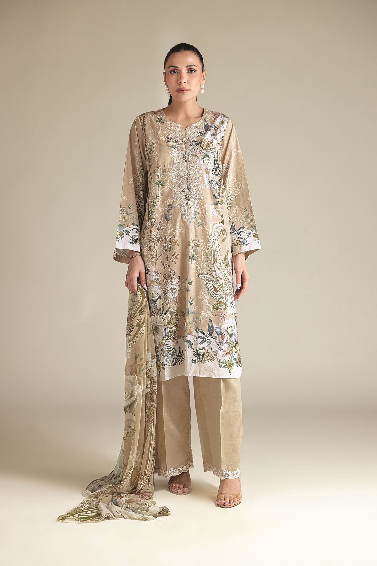 A22-26-217FB2-VG_MULTI-1 Fabrics 3 Piece - V1