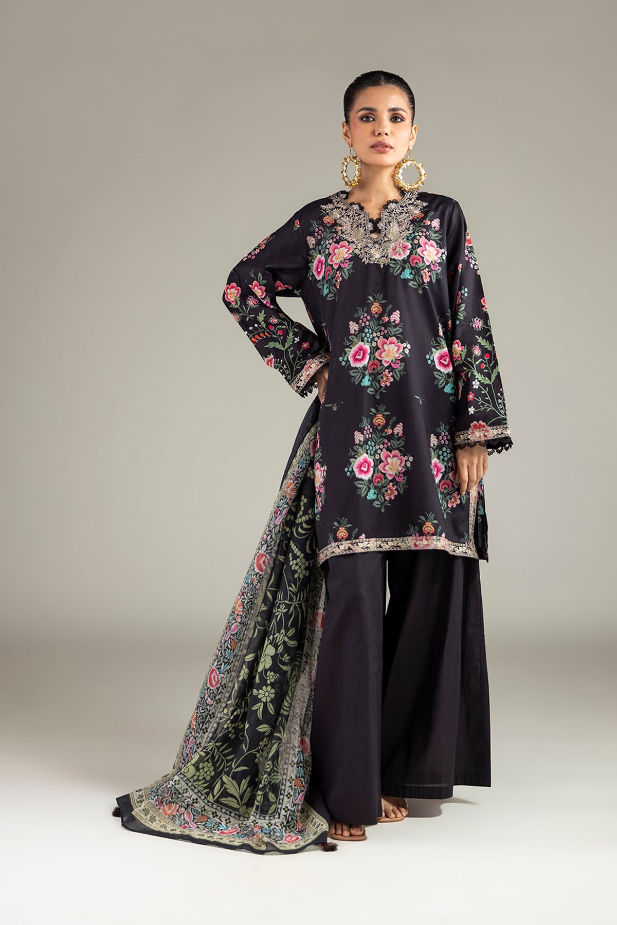 A33-26-202FD2-VG_MULTI-1 Embroidered Cambric Fabrics 3-Piece - V1