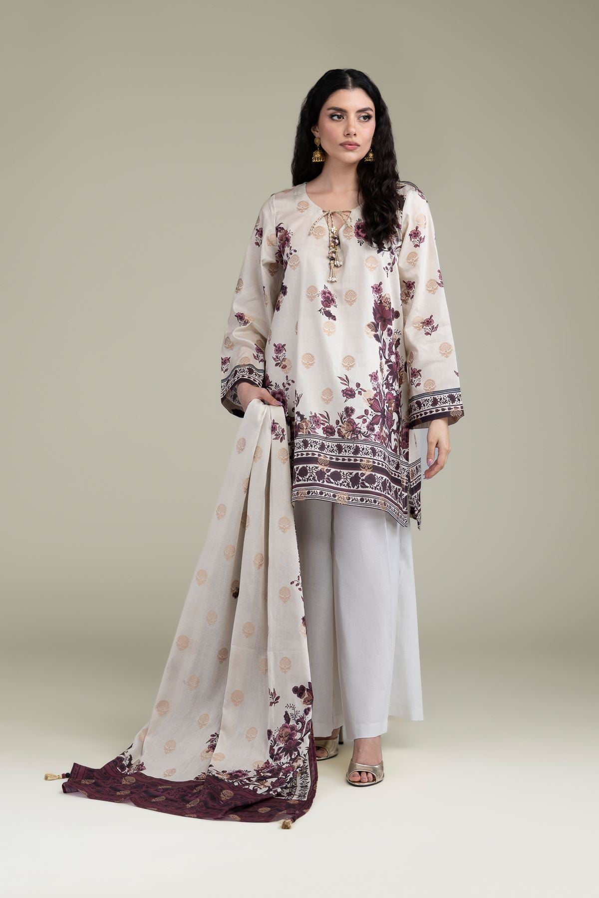 A33-26-205FG2-VG_MULTI-1 Printed Jacquard Fabrics 3-Piece - V1