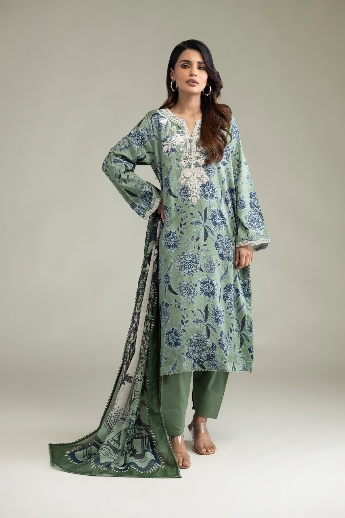 A33-26-207FE1-VG_MULTI-1 Fabrics 3 Piece - V1