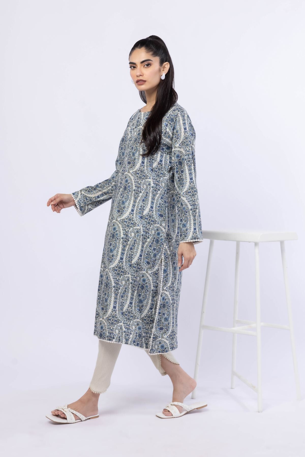 otd4-ex25-09ba_multi_1.jpg Shalwar 1