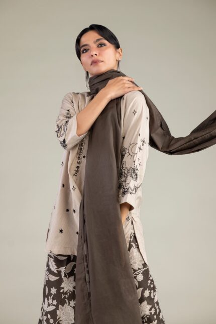 Lawn Solid Dupatta - View 1