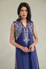 Floral Sleeveless Kurta - View 1