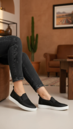 Black Women Casual Sneaker AT9110 - View 1