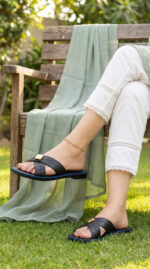Black Casual Softy For Ladies CL5651 - View 3