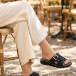 Black Casual Softy For Ladies CL5655 - View 1