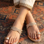 Golden Fancy Chappal For Women FN0839 - View 1
