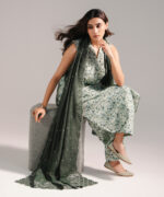 Green Zari Lawn Straight Suit - View 3