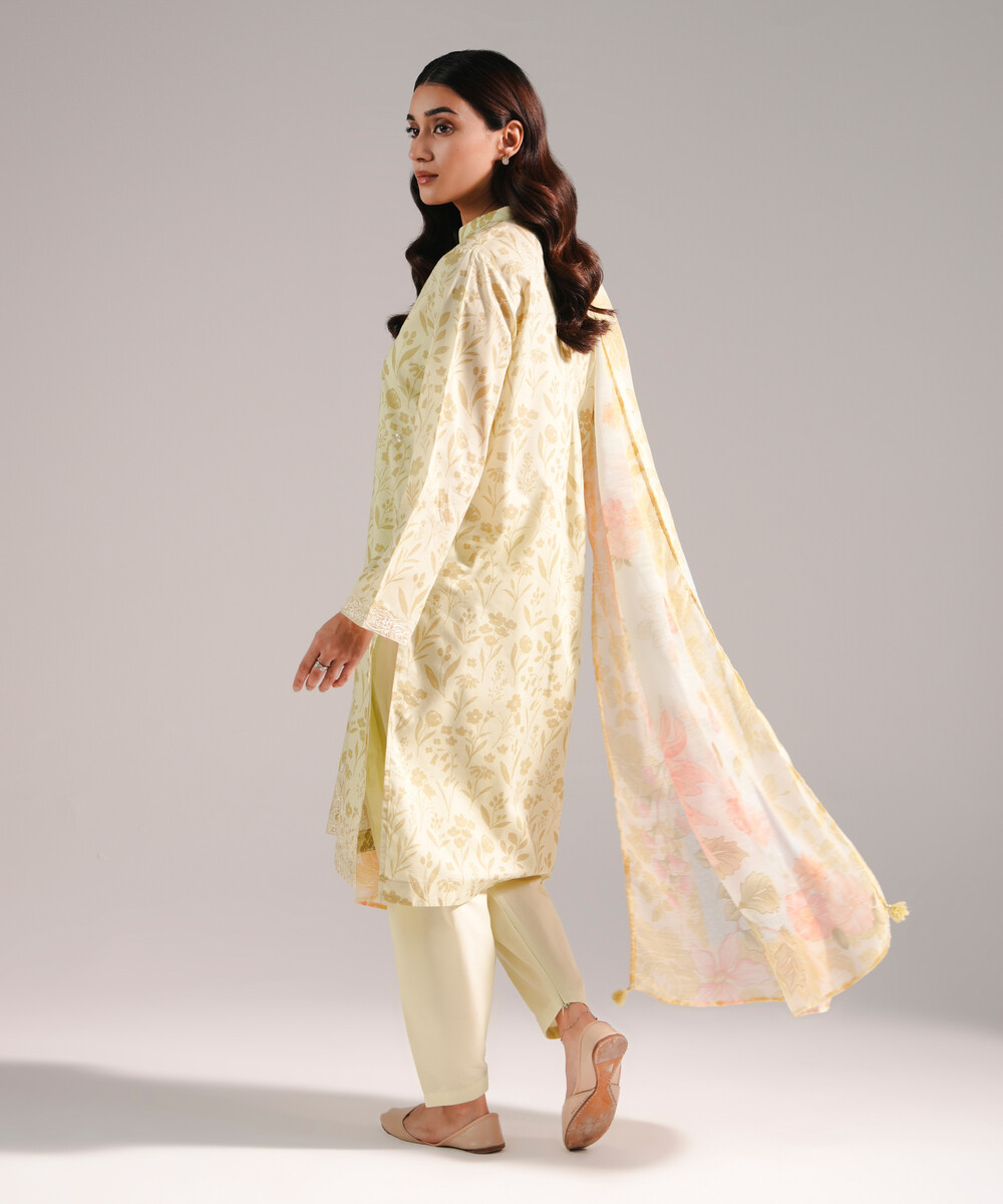 Green Zari Lawn Straight Suit - View 1 Green Zari Lawn Straight Suit - View 1