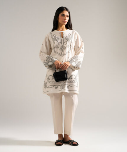 Off White Boxy Shirt Suit - View 1