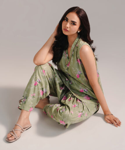 Green Cambric Straight Suit - View 2