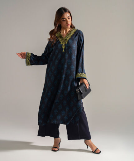 Black Self Jacquard A-Line Suit - View 2