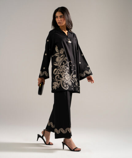 Black Self Jacquard Straight Shirt Suit - View 2