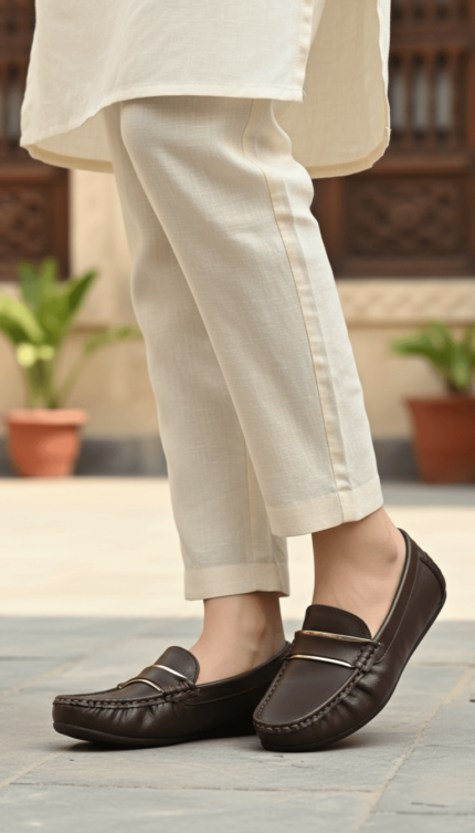 Brown Women Moccasin WN4490 - View 1