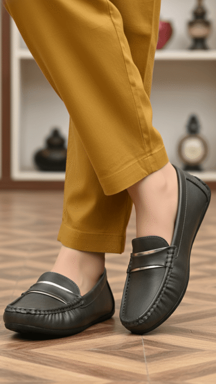 Grey Women Moccasin WN4490 - View 1