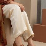 Brown Women Moccasin WN4524 - View 1